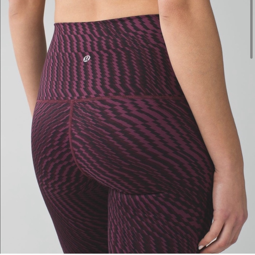 Lululemon Wunder Under Crop (Hi-Rise) *Full-On Luon 6 - Picture 2 of 5